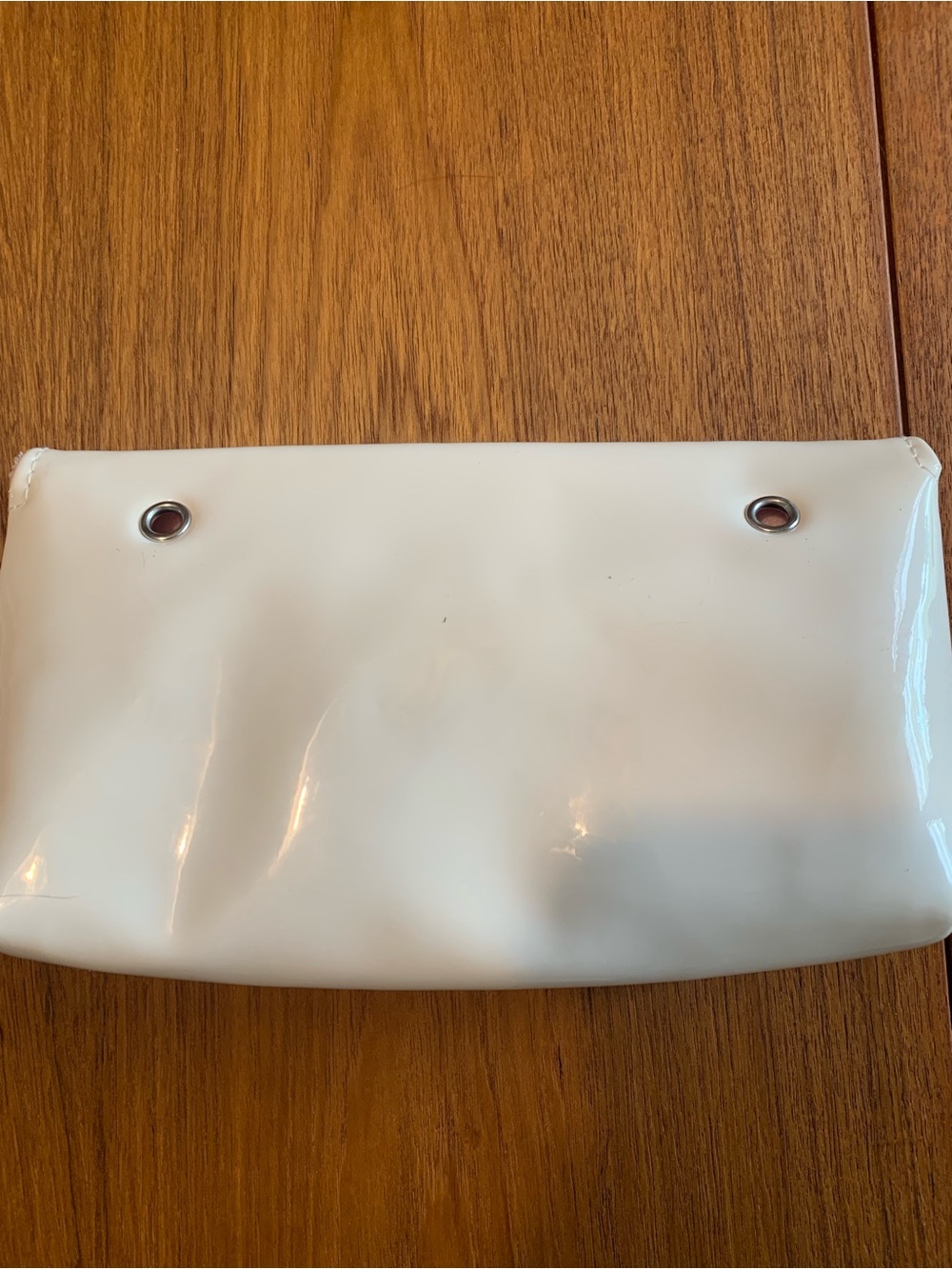 Chanel Beauty White & Pink Patent Leather Clutch with Chain - Picture 4 of 11
